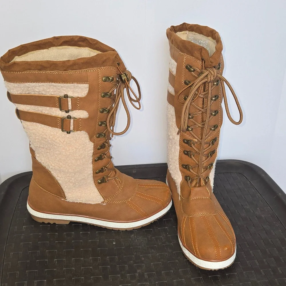 Esabell Tall Duck Boots Womens 7.5 Tan‎ Faux Shearling Lace Up cold weather flat